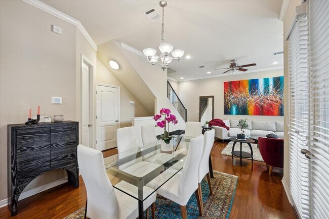 Foto del edificio - 1115 Kinney Ave