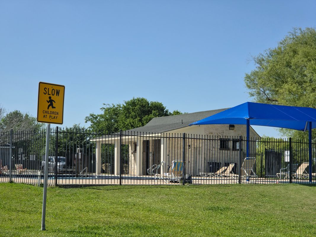 Foto del edificio - 226 Lakemont Dr