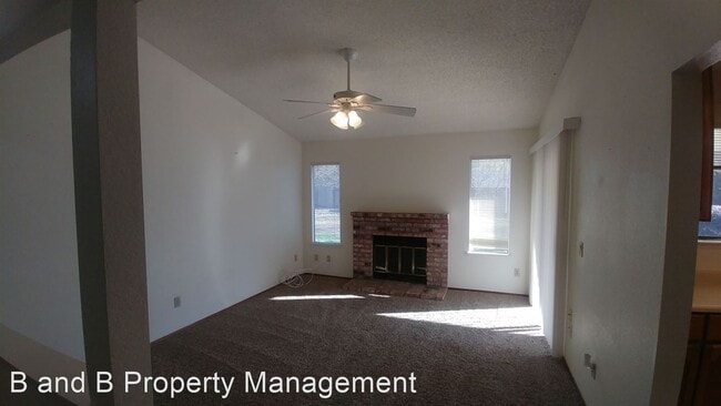 Building Photo - 3 br, 2 bath House - 104 Pioneer Drive