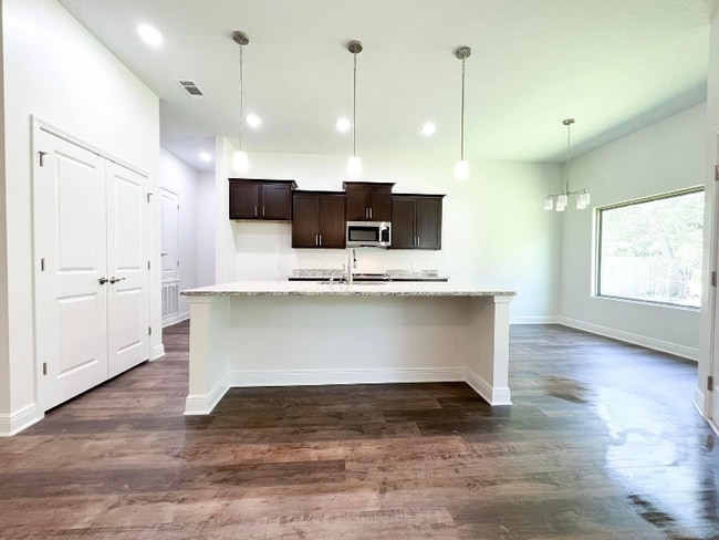 Building Photo - 2315 Bergren Rd