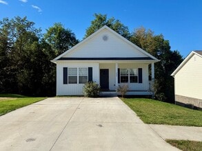 Building Photo - 200 Ridge Pointe