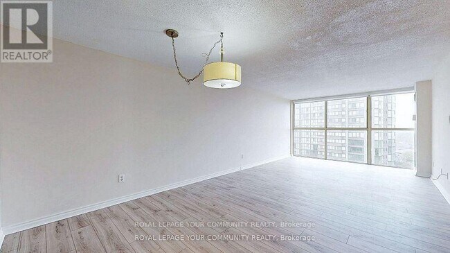 Building Photo - 4205-4205 Shipp Dr