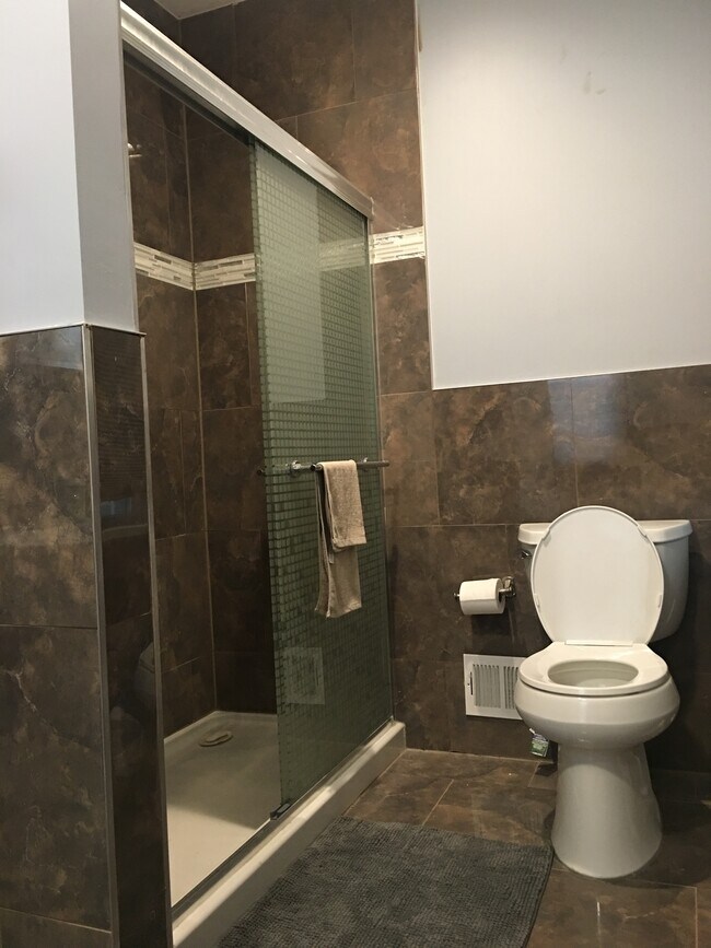 Foto del edificio - 5451 Potter St