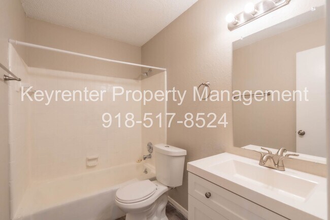 Foto del edificio - 3 Bed | 1 Bath in West Tulsa!