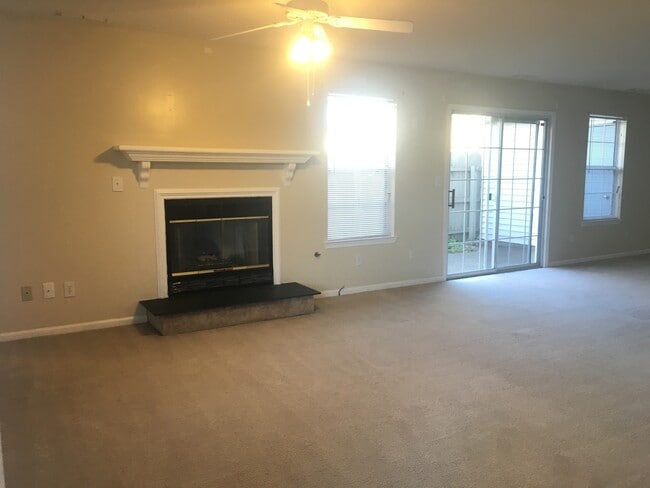 Photo - 4689 Shallowford Cir House