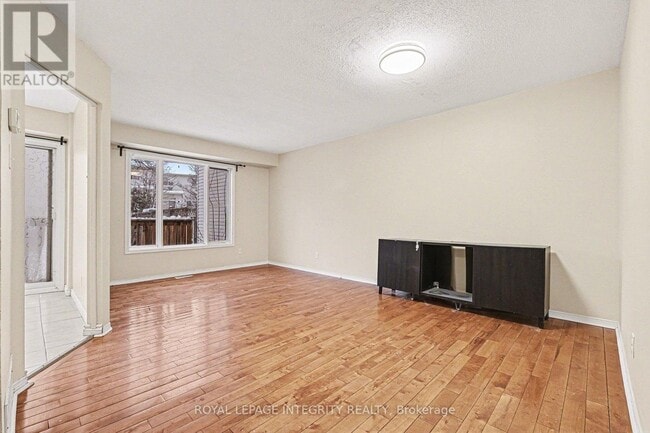 Building Photo - 206 Beatrice Dr