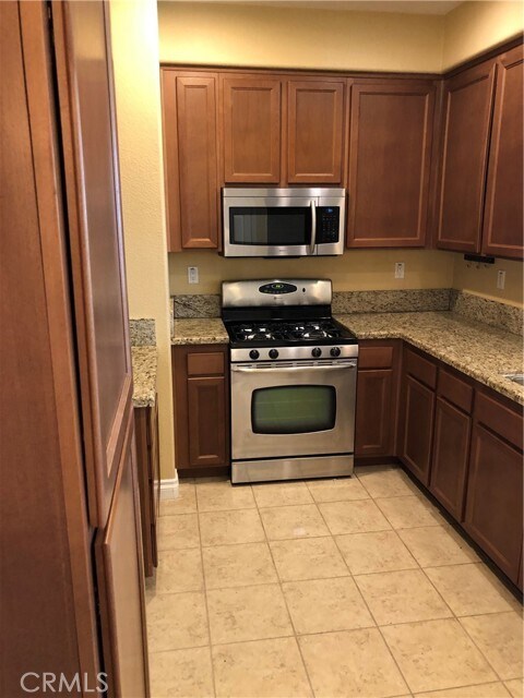 Foto del edificio - 25056 Driftoak St