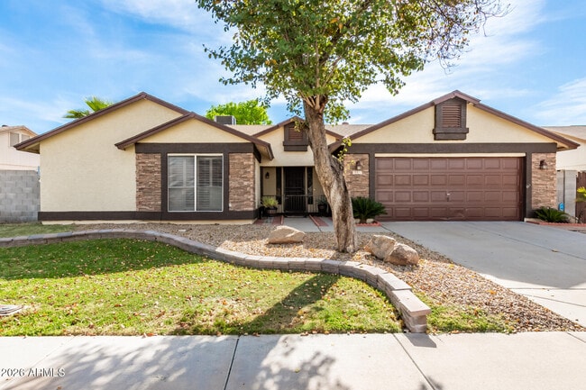 Foto del edificio - 18853 N 40th Pl