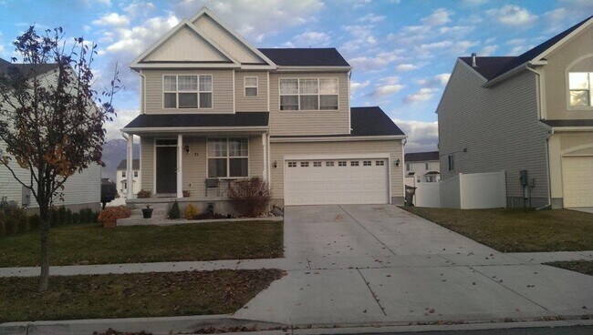Building Photo - Beautiful Home in Great Location