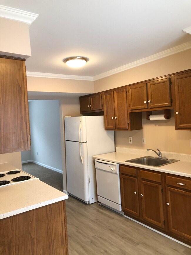 Building Photo - 533 Congressional Dr