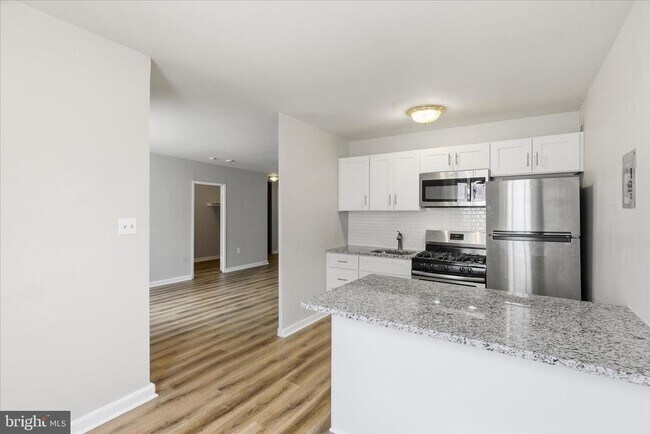 Foto del edificio - 1200 S Arlington Ridge Rd