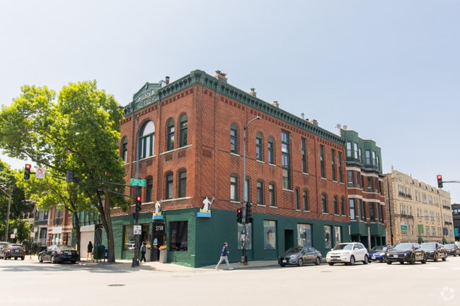 Building Photo - 1201 W Diversey Pkwy