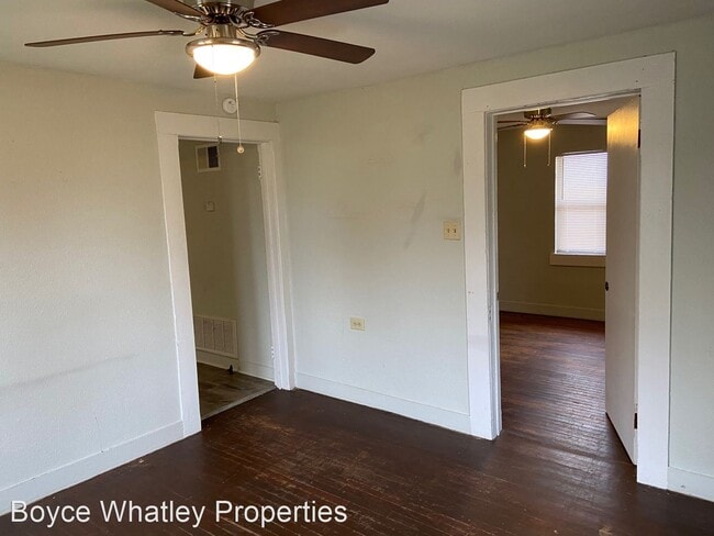 Building Photo - 2 br, 1 bath House - 403 Marietta St.