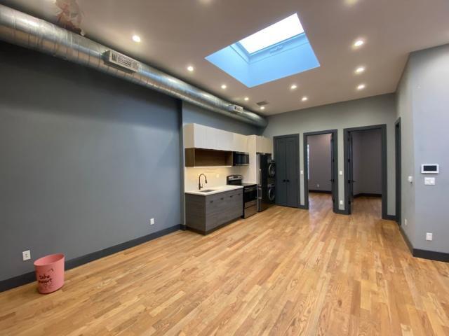 Foto del edificio - 4 bedroom in BROOKLYN NY 11221