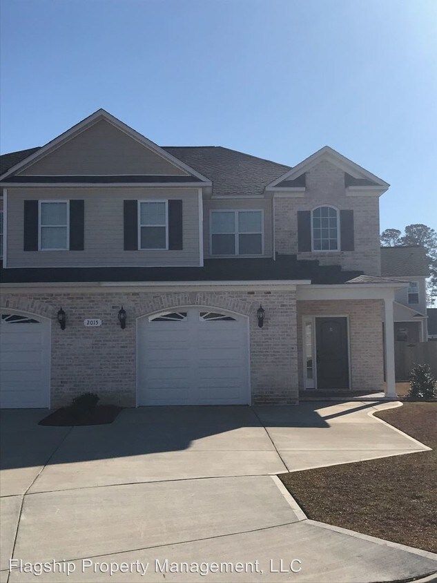 2015 Leighton Dr Unit B, Greenville, NC 27834 Condo for Rent in