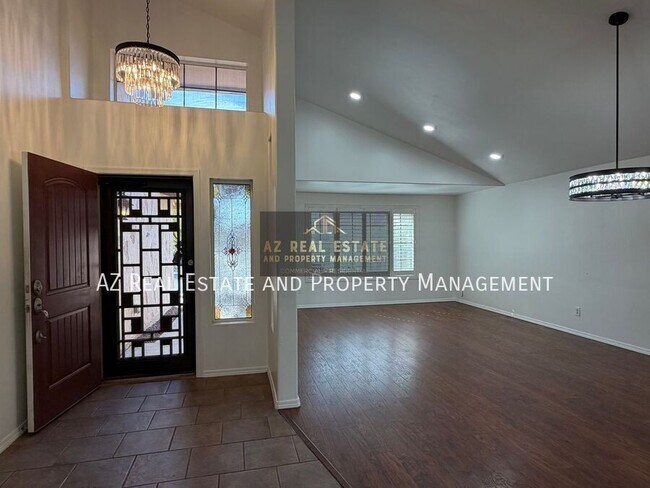 Building Photo - 7524 W Tonto Dr