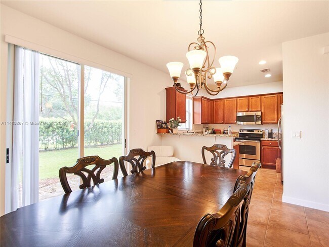 Foto del edificio - 12447 Emerald Creek Mnr