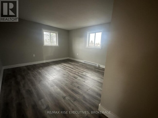 Photo du bâtiment - 565 Emma St