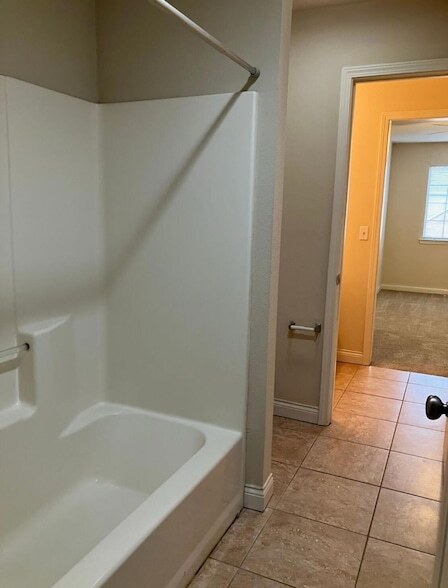 Foto del edificio - 1513 Rolling Rock Dr