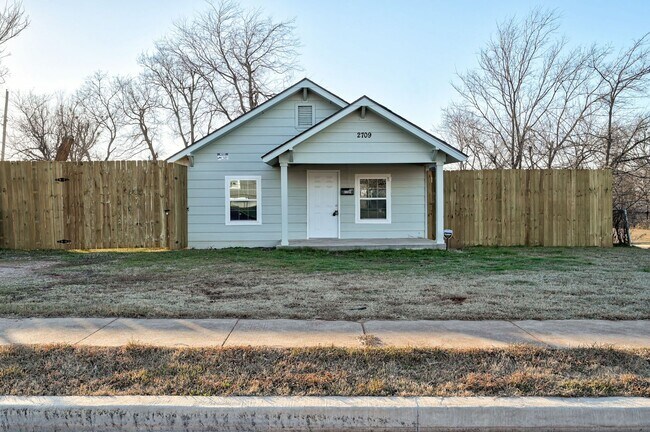 Foto del edificio - Cute 2BD/1BTH Home in the Heart of OKC Near OU Medical Center