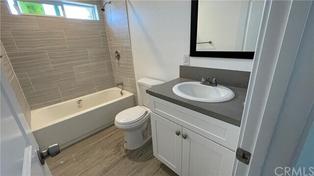 Foto del edificio - 1307 W 9th St