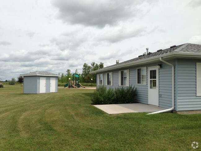 Building Photo - Prairieland Duplexes