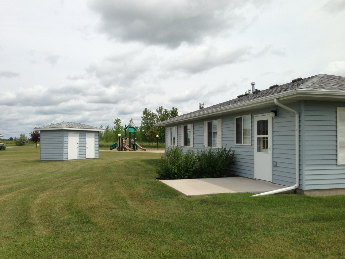 Primary Photo - Prairieland Duplexes