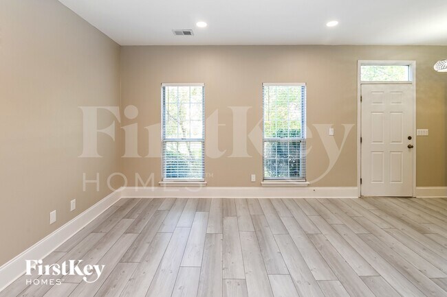 Building Photo - 9906 Elsenham Ln