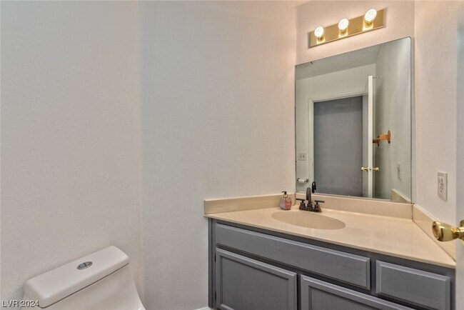 Building Photo - 2736 Wentworth Cir