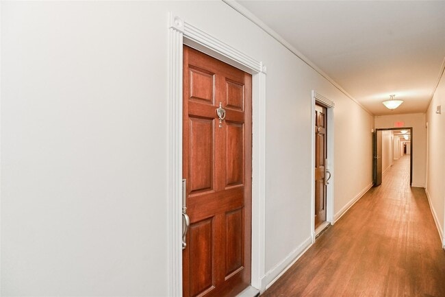 Foto del edificio - 4515 Briar Hollow Pl