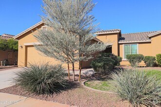 Building Photo - 42016 W Ellington Ln
