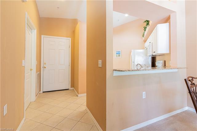 Foto del edificio - 12181 Summergate Cir