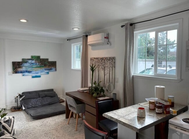 Foto del edificio - 3195 Cayman Pl