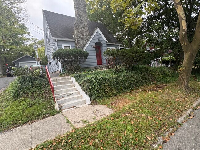 Frente de la casa - 117 Linden Ave