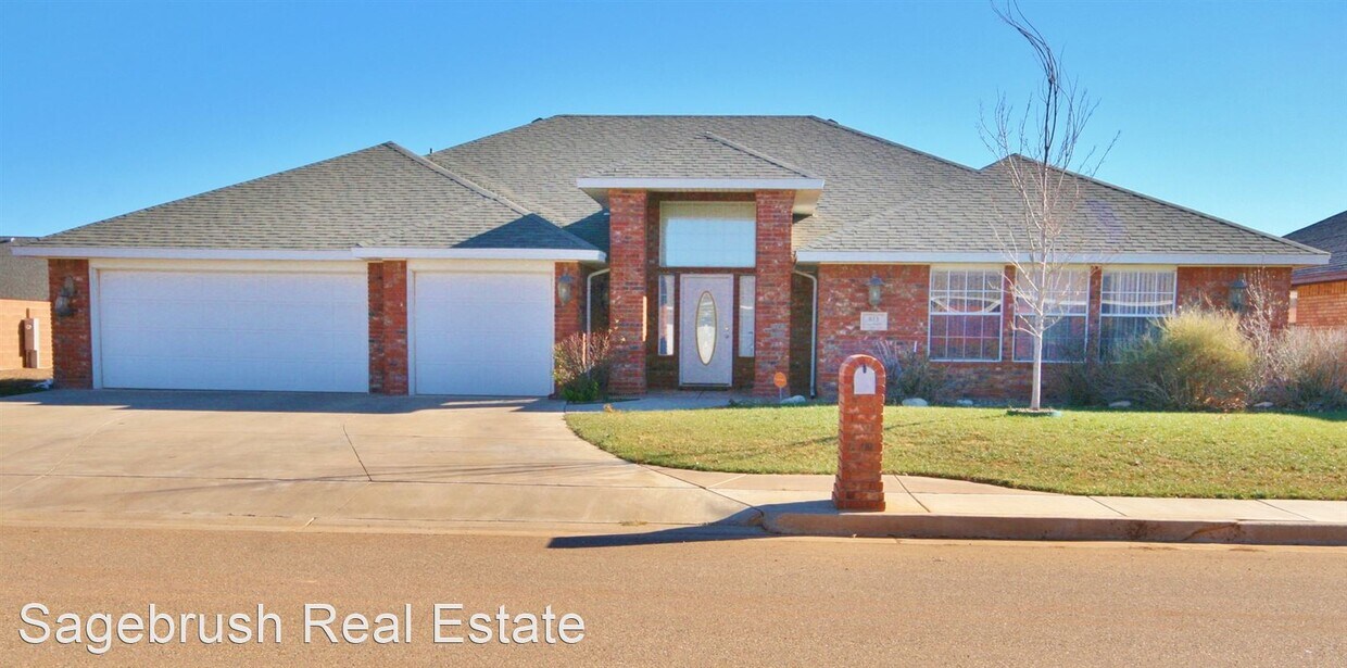 5 br, 3 bath House 813 Chase Meadow Lane House for Rent in Clovis