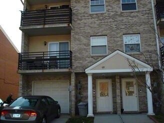 Primary Photo - 441 Amber St