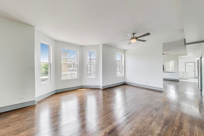 Foto del edificio - 737 E 50th St