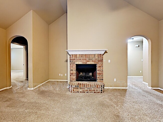 Foto del edificio - 9007 N 157th E Pl