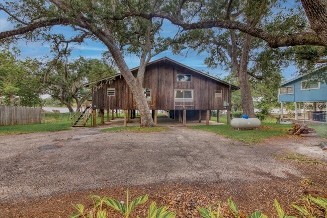 Building Photo - 6348 County Rd 659