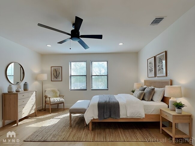 Building Photo - 1119 Mahan Dr