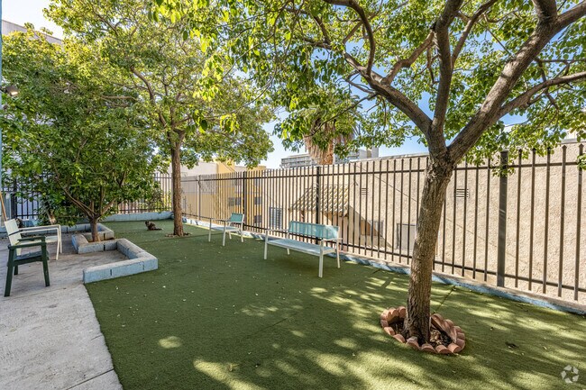 Patio - Hilltop Lofts