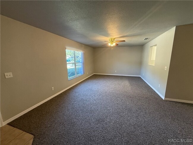 Building Photo - 1153 N Lion Cub Point