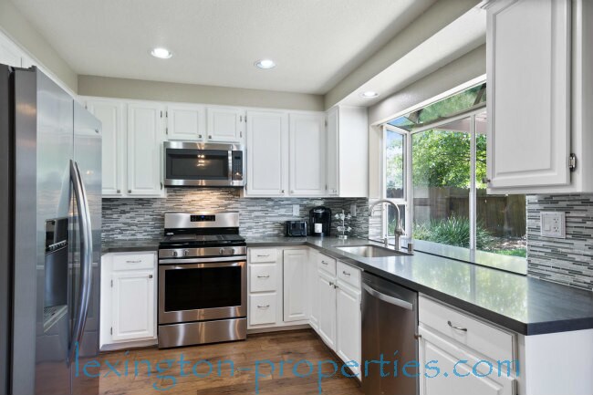 Foto del edificio - 5604 Adobe Rd