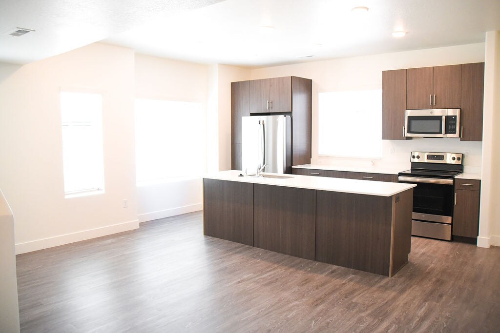 North Pointe Townhomes 801 Century Dr Ogden, UT Apartments for Rent