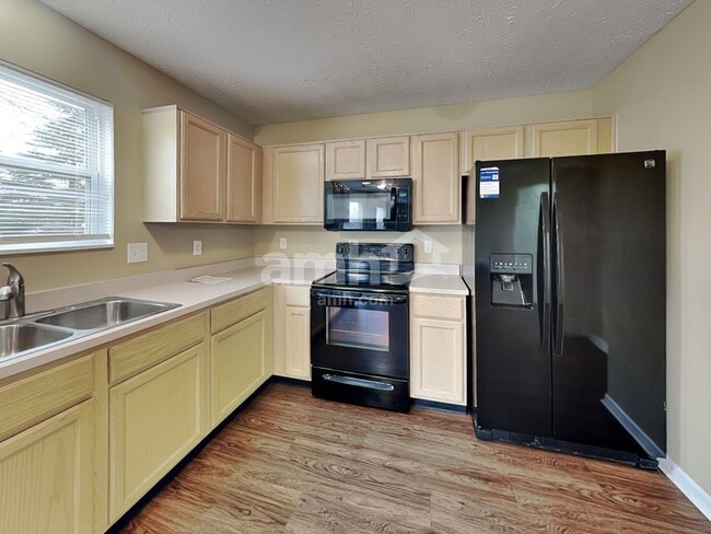 Foto del edificio - 9709 Wickland Ct