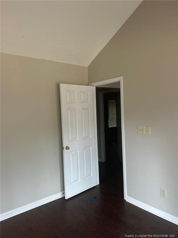 Foto del edificio - 180 Barton Hills Ct