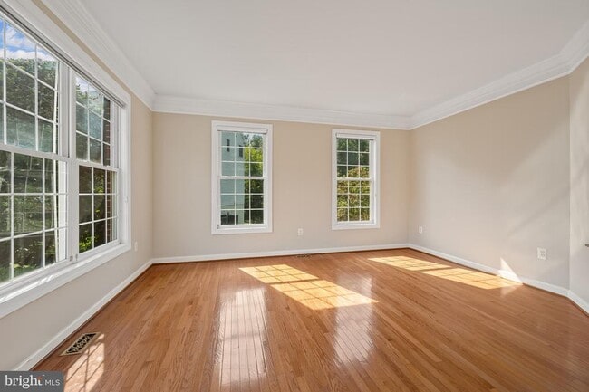 Building Photo - 306 Nova Ct