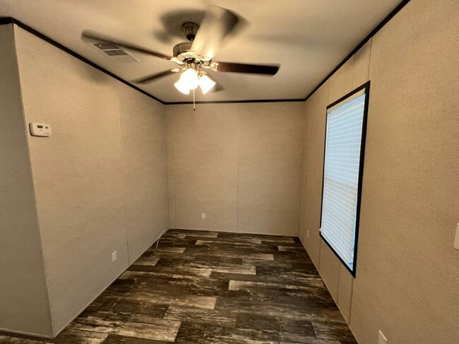 Building Photo - 126 Southland Ct