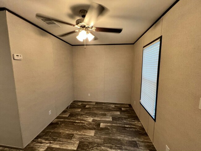 Foto del edificio - 126 Southland Ct