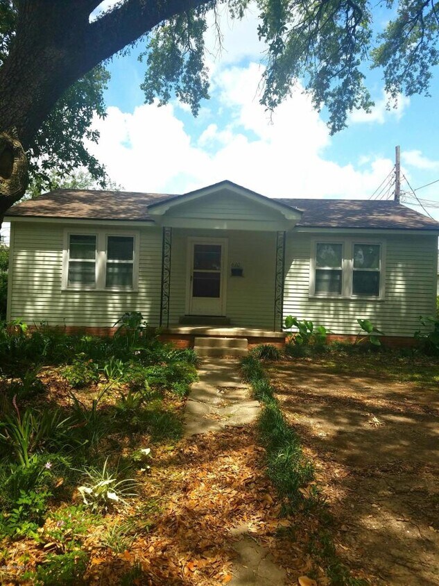 630 Wilson St, Lafayette, LA 70503 House for Rent in Lafayette, LA